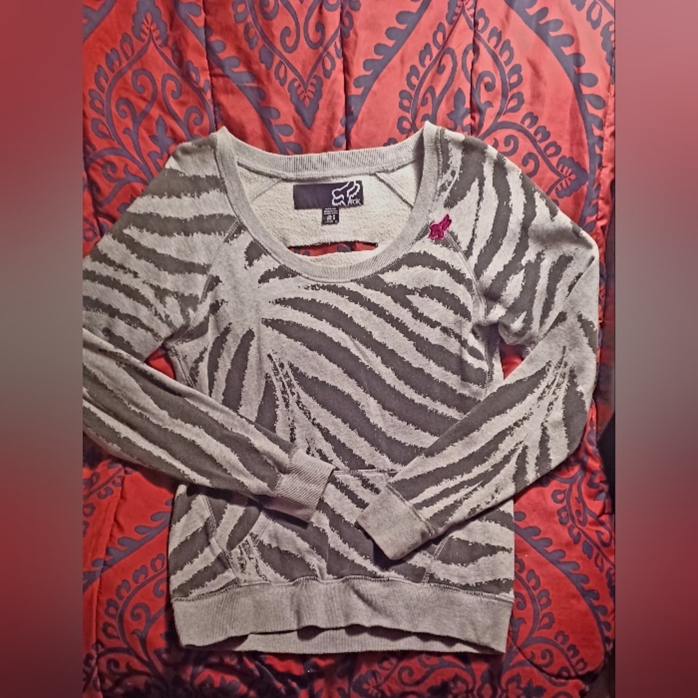 Like new Fox long sleeve sweater size medium